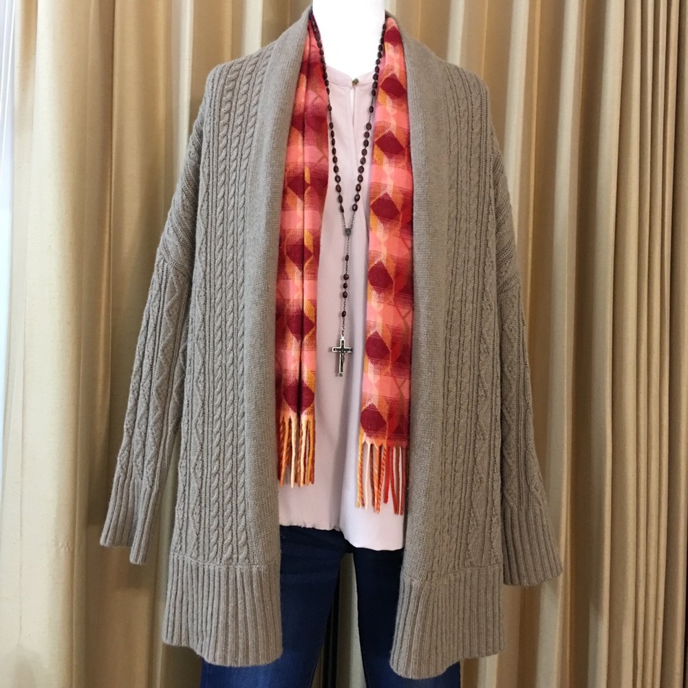 MAX STUDIO CAPE OPEN FRONT BEIGE CARDIGAN